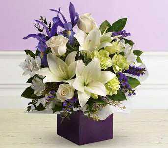 Graceful Arrangement Box